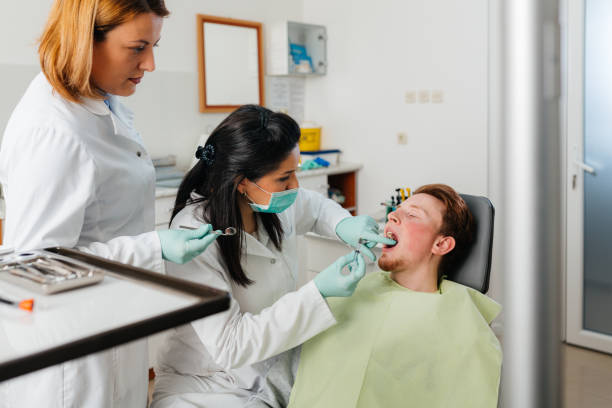 Best Mobile Emergency Dentist in Pella, IA